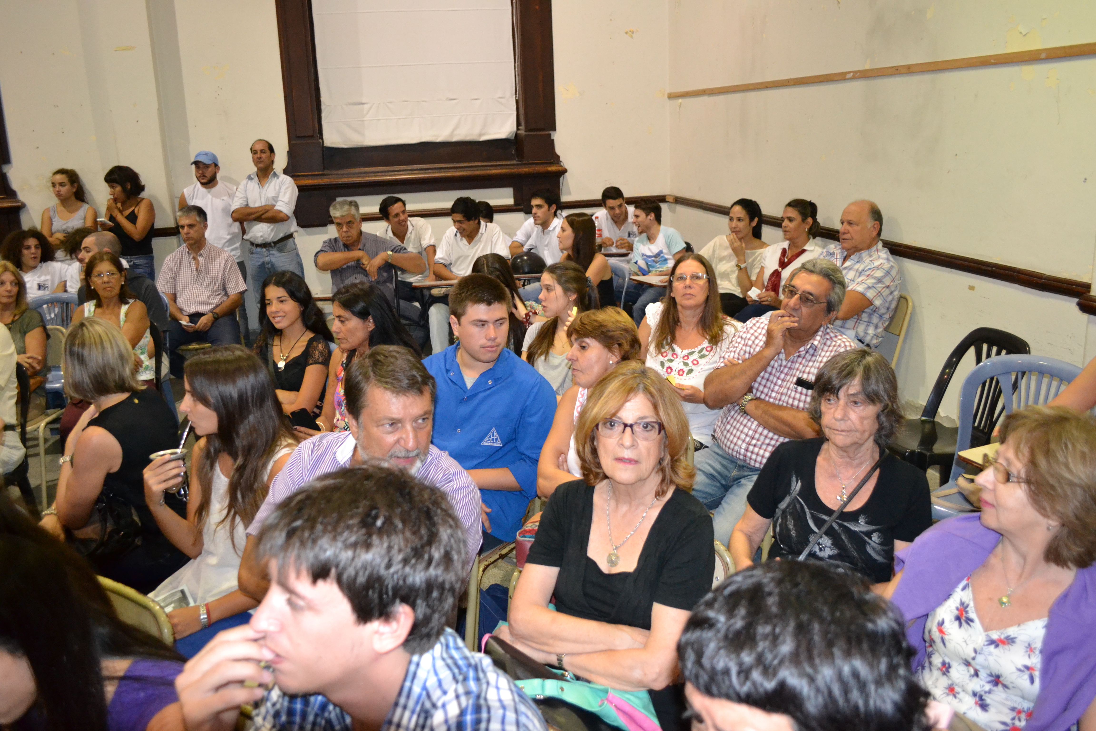 Publico presente en la charla
